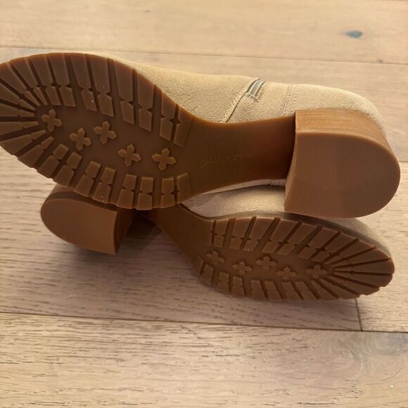 Red and Violet Loaded knit Cuff bootie size 11 - Picture 4 of 5